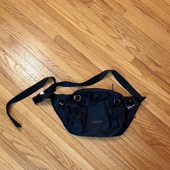 Athleta Handbags - Athleta Black Crossbody Bag